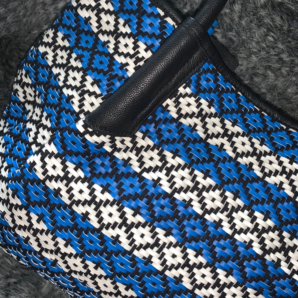 Vince Camuto Harlo Eletric Blue Tote - Picture 3 of 7